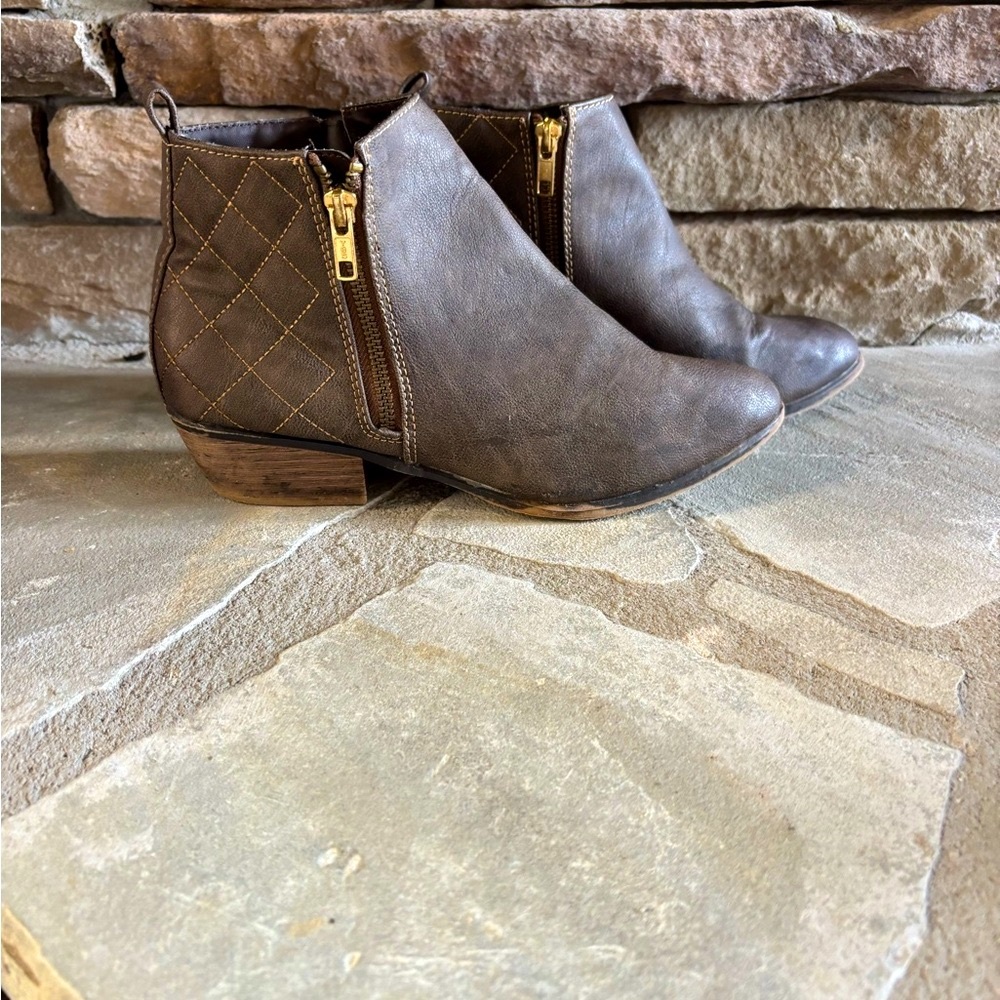 Quilted Brown Ankle Booties